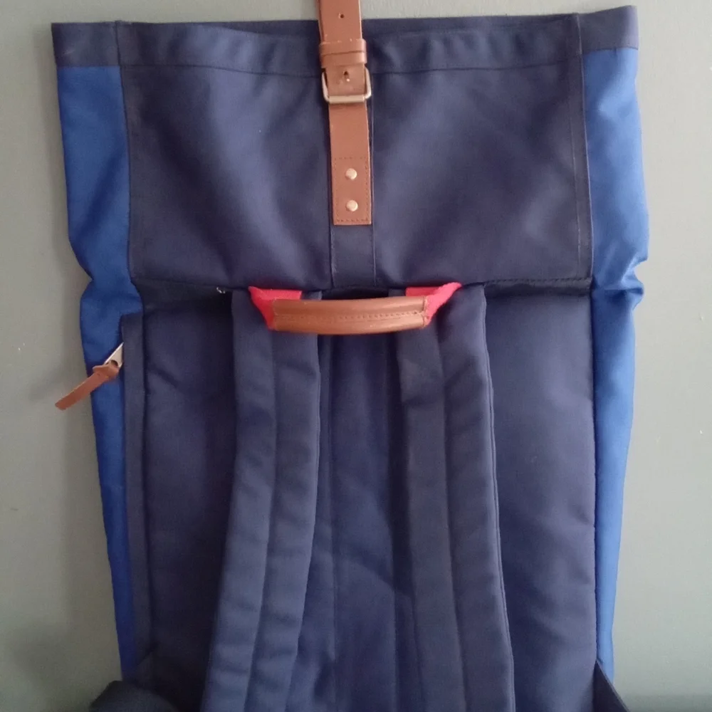 Penguin Backpack Blue Canvas Leather Trim Roll‎ Top Adjustable Straps